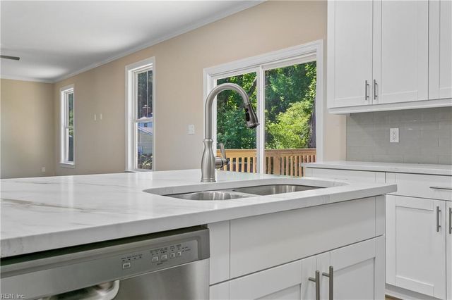 205 Basta DR, Yorktown, VA 23692