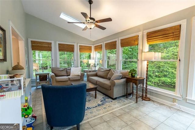 1231 Meadowmist Way SW, Marietta, GA 30064