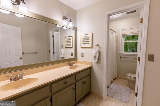 1231 Meadowmist Way SW, Marietta, GA 30064
