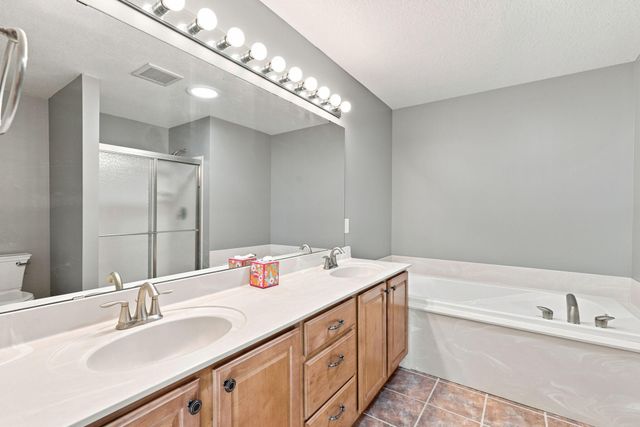 7143 Arthur Drive, Woodbury, MN 55125