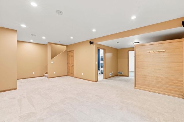 7143 Arthur Drive, Woodbury, MN 55125