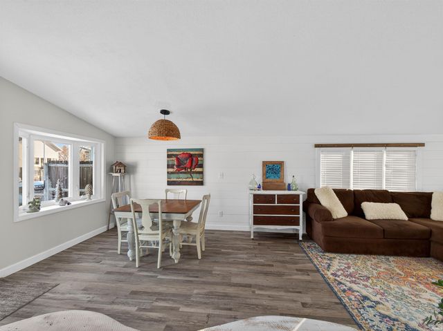 36 EMS W31A Lane, North Webster, IN 46555