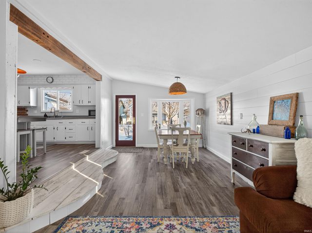 36 EMS W31A Lane, North Webster, IN 46555