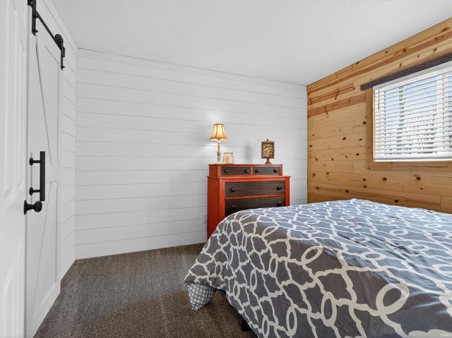 36 EMS W31A Lane, North Webster, IN 46555