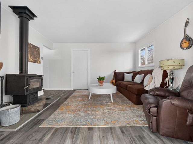 36 EMS W31A Lane, North Webster, IN 46555