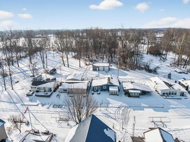 36 EMS W31A Lane, North Webster, IN 46555