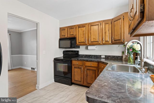 1607 CHATHAM RD, Camp Hill, PA 17011