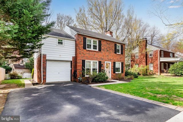 1607 CHATHAM RD, Camp Hill, PA 17011