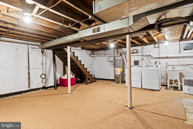 1607 CHATHAM RD, Camp Hill, PA 17011
