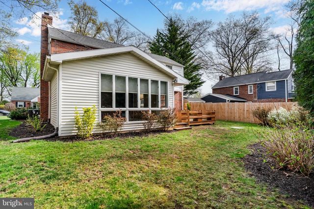 1607 CHATHAM RD, Camp Hill, PA 17011