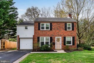 1607 CHATHAM RD, Camp Hill, PA 17011