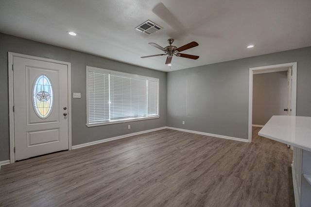 5107 Sycamore Avenue, Pasadena, TX 77503