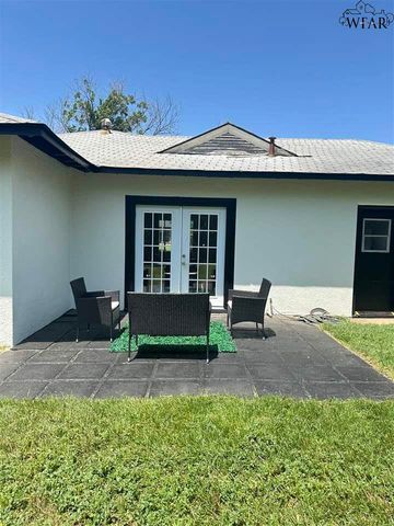 3105 SHERWOOD LANE, Wichita Falls, TX 76308