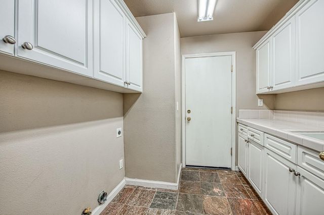 11078 Sawtooth Peak Way, Clovis, CA 93619