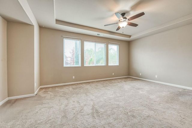 11078 Sawtooth Peak Way, Clovis, CA 93619