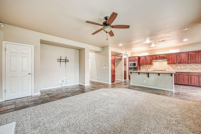 11078 Sawtooth Peak Way, Clovis, CA 93619