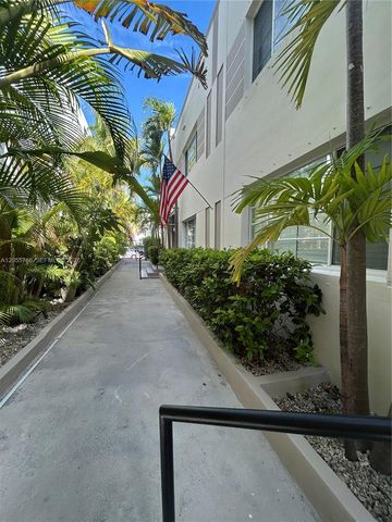 345 Collins Ave 4, Miami Beach, FL 33139