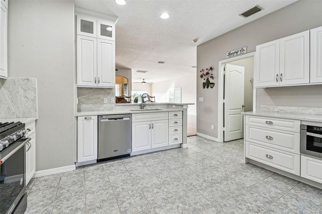 20106 NOB OAK AVENUE, Tampa, FL 33647