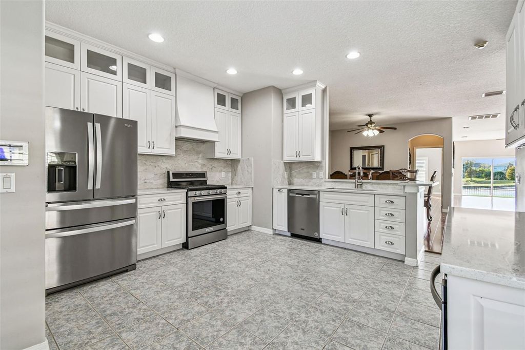 Image 14 of property listing at 20106 NOB OAK AVENUE, Tampa, FL 33647