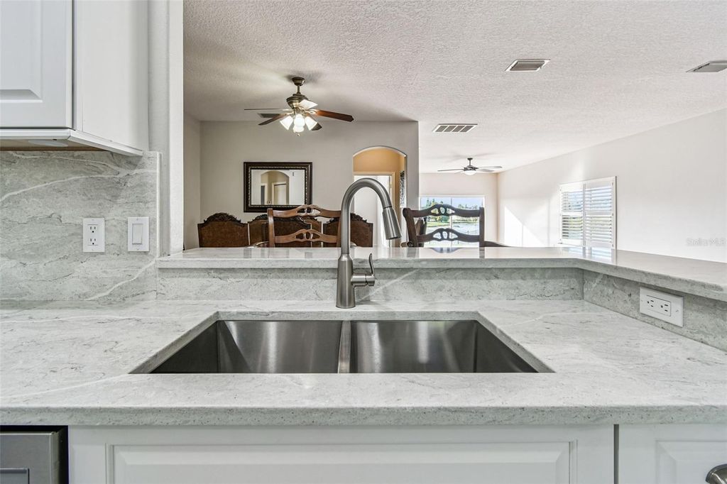 Image 19 of property listing at 20106 NOB OAK AVENUE, Tampa, FL 33647