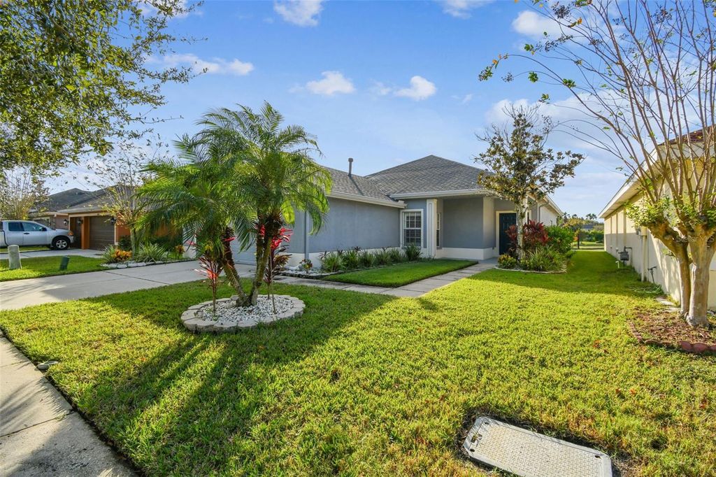 Image 6 of property listing at 20106 NOB OAK AVENUE, Tampa, FL 33647