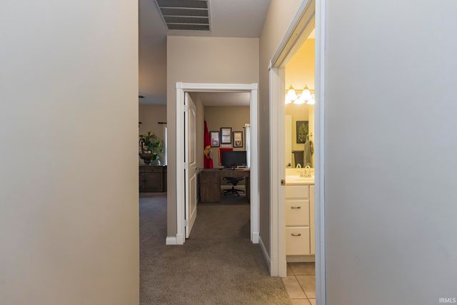 703 Keswick Drive, Huntington, IN 46750