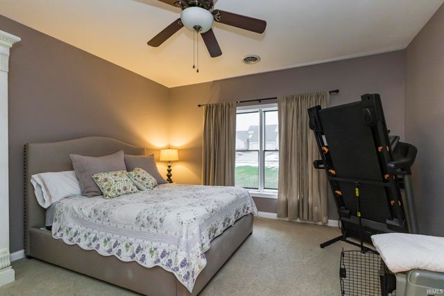 703 Keswick Drive, Huntington, IN 46750