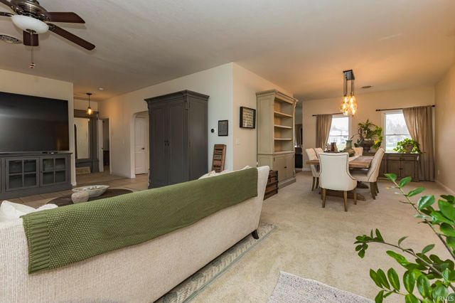 703 Keswick Drive, Huntington, IN 46750