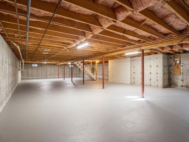 205 James Otis Rd, Barnstable, MA 02632