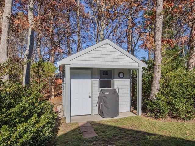 205 James Otis Rd, Barnstable, MA 02632