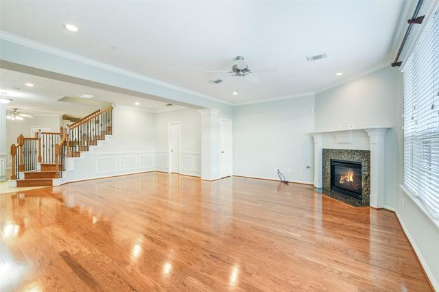 2634 Couch Street, Houston, TX 77008