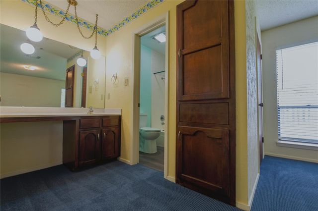 12409 Split Rail PKWY, Austin, TX 78750