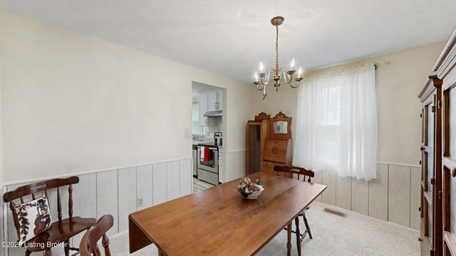 6504 Mandeville Rd, Louisville, KY 40228