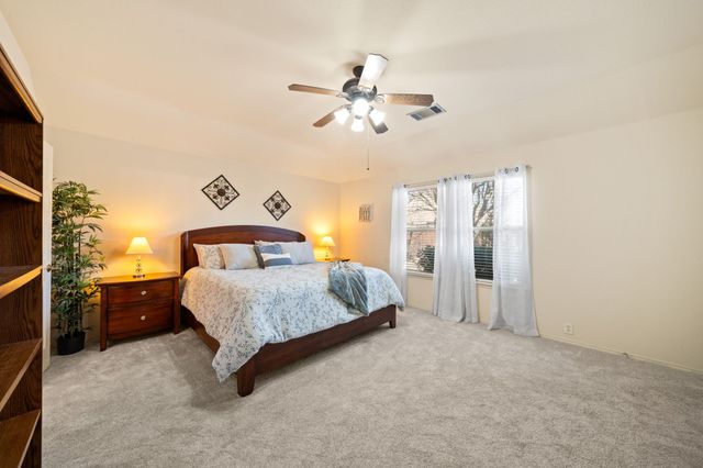 209 Bear Trail, Waxahachie, TX 75165