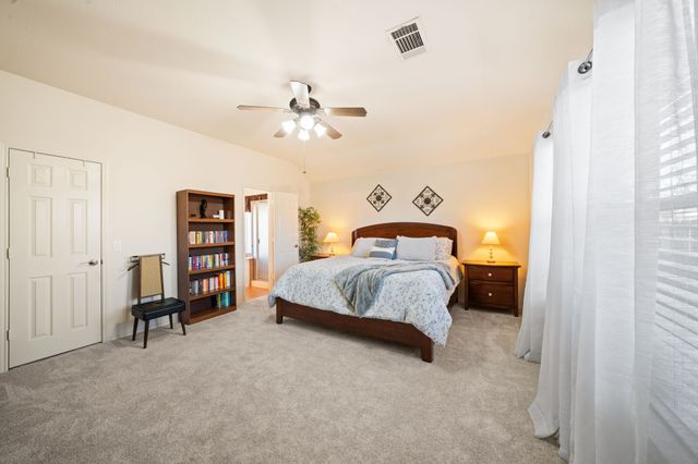 209 Bear Trail, Waxahachie, TX 75165