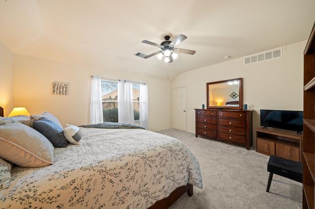 209 Bear Trail, Waxahachie, TX 75165