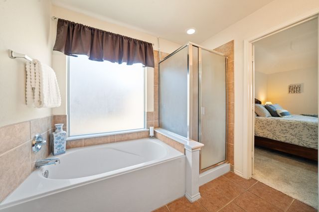 209 Bear Trail, Waxahachie, TX 75165