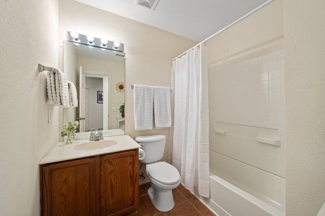 209 Bear Trail, Waxahachie, TX 75165