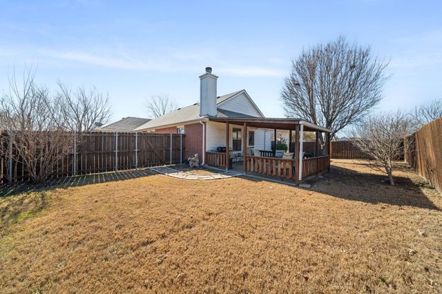 209 Bear Trail, Waxahachie, TX 75165