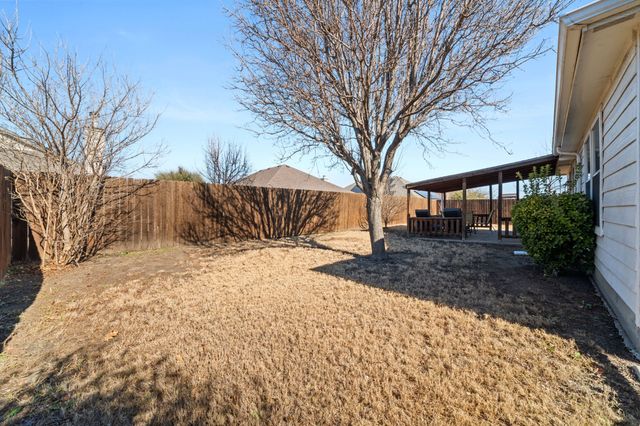 209 Bear Trail, Waxahachie, TX 75165