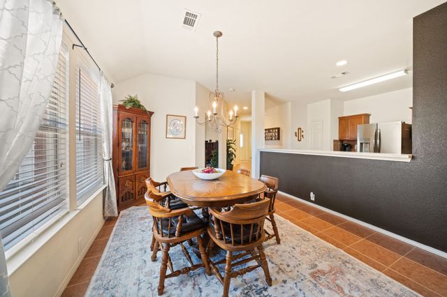 209 Bear Trail, Waxahachie, TX 75165