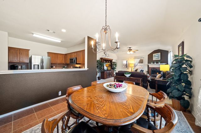 209 Bear Trail, Waxahachie, TX 75165