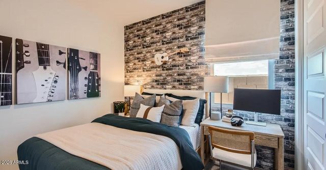 9813 W MULBERRY Drive, Phoenix, AZ 85037