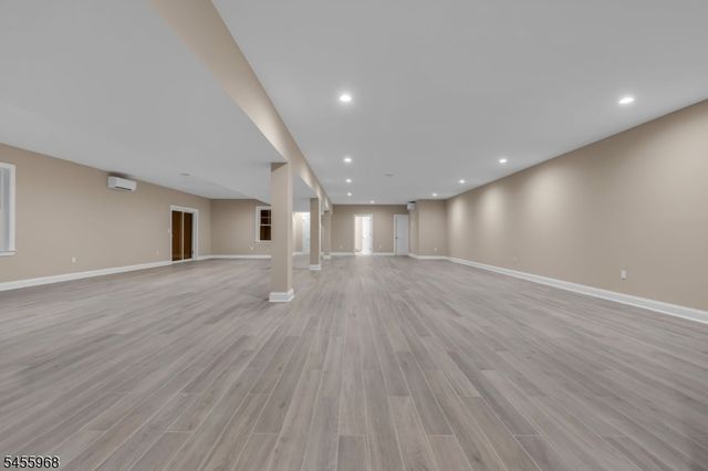 268 Berger St, Franklin Twp., NJ 08873
