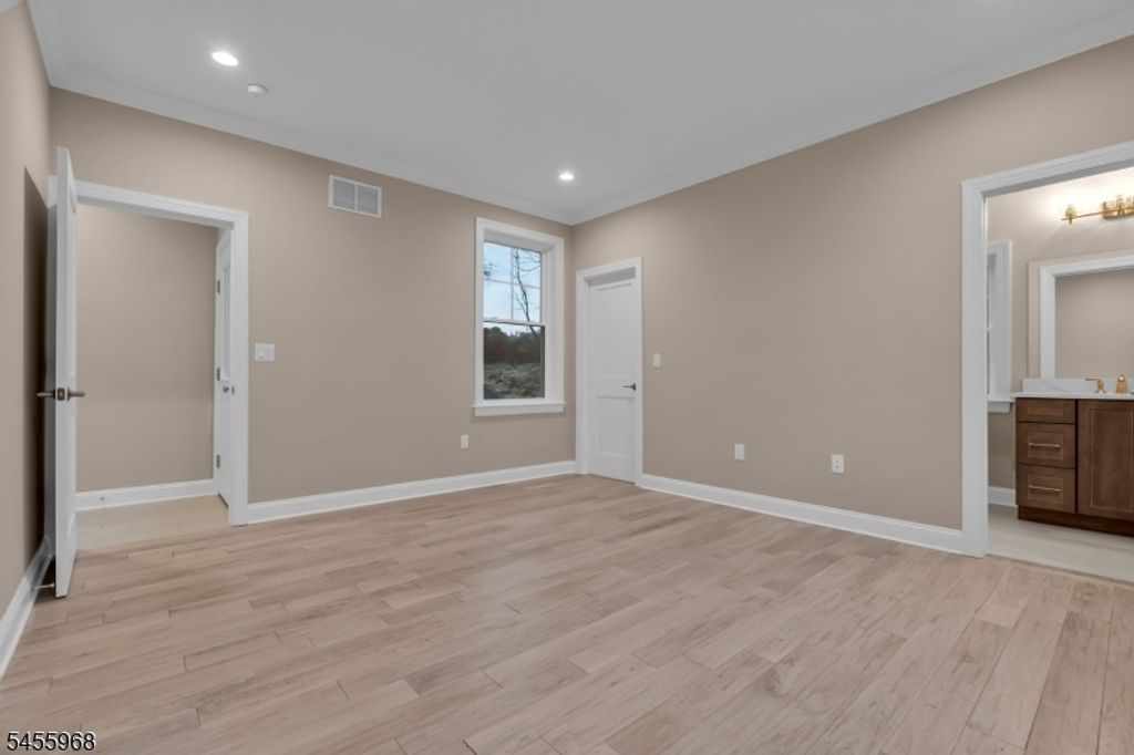 268 Berger St, Franklin Twp., NJ 08873 — photo 4