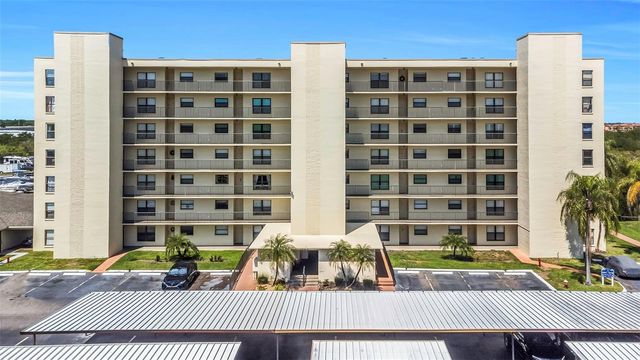 1000 COVE CAY DRIVE 5D, Clearwater, FL 33760