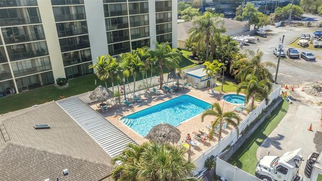 1000 COVE CAY DRIVE 5D, Clearwater, FL 33760