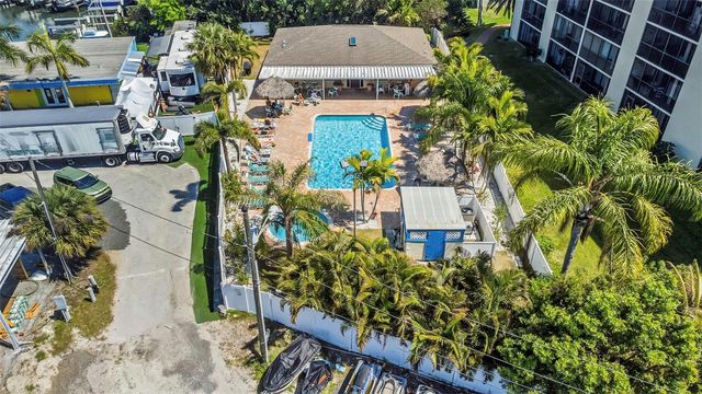 1000 COVE CAY DRIVE 5D, Clearwater, FL 33760