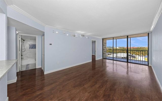 1000 COVE CAY DRIVE 5D, Clearwater, FL 33760