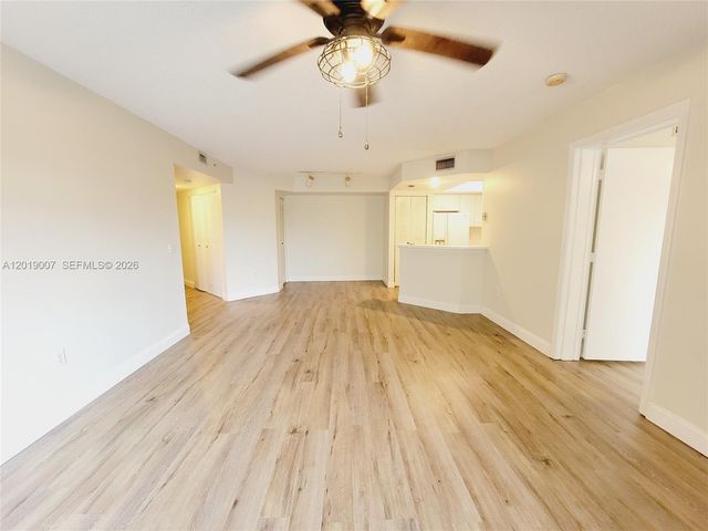 4155 N Haverhill Rd 1415, West Palm Beach, FL 33417